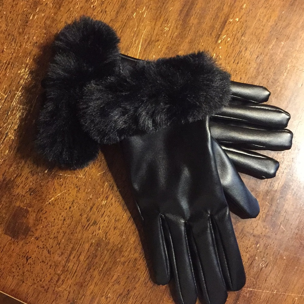 BCBGMAXAZRIA Black Ladies Gloves W/ Fur Trim